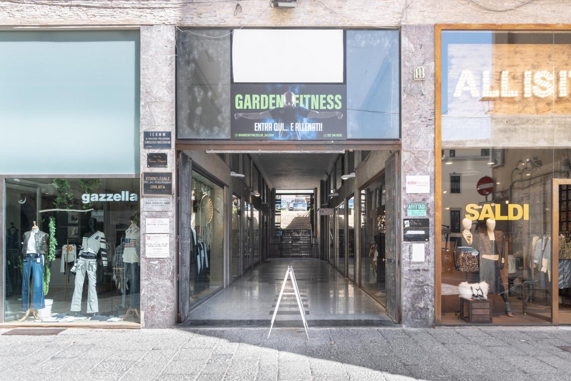Casa Vacanza Angelina Via Mercanti Centro Storico Salerno Esterno foto