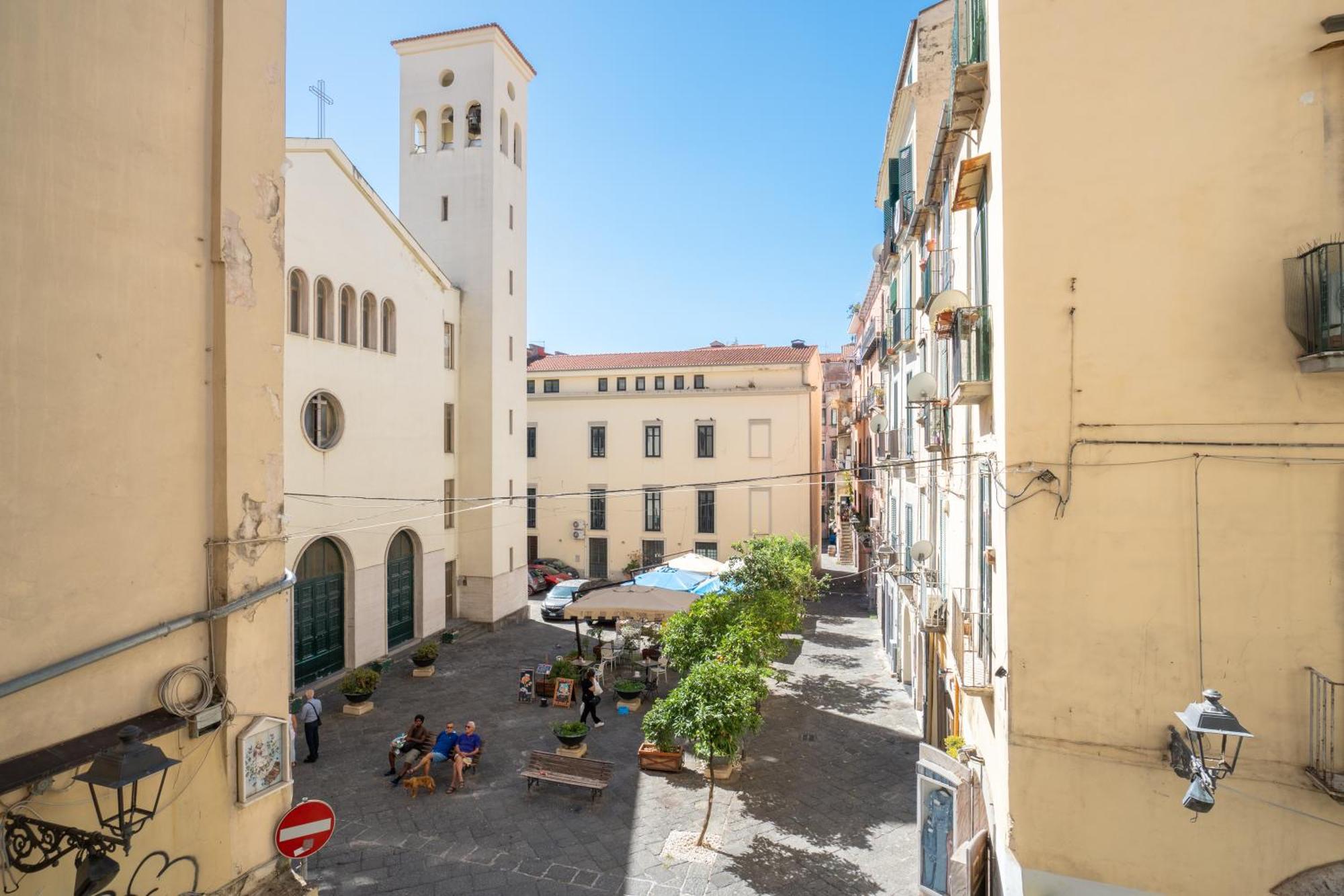 Casa Vacanza Angelina Via Mercanti Centro Storico Salerno Esterno foto